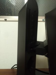 AW2521HFのスタンドの画像２